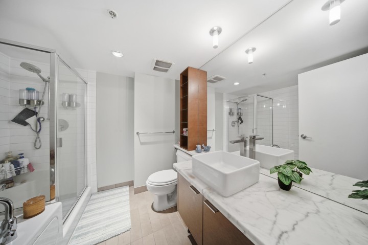 Photo 22 at 1106 - 980 Cooperage Way, Yaletown, Vancouver West