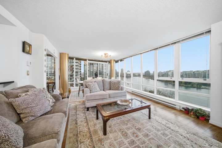 Photo 3 at 1106 - 980 Cooperage Way, Yaletown, Vancouver West