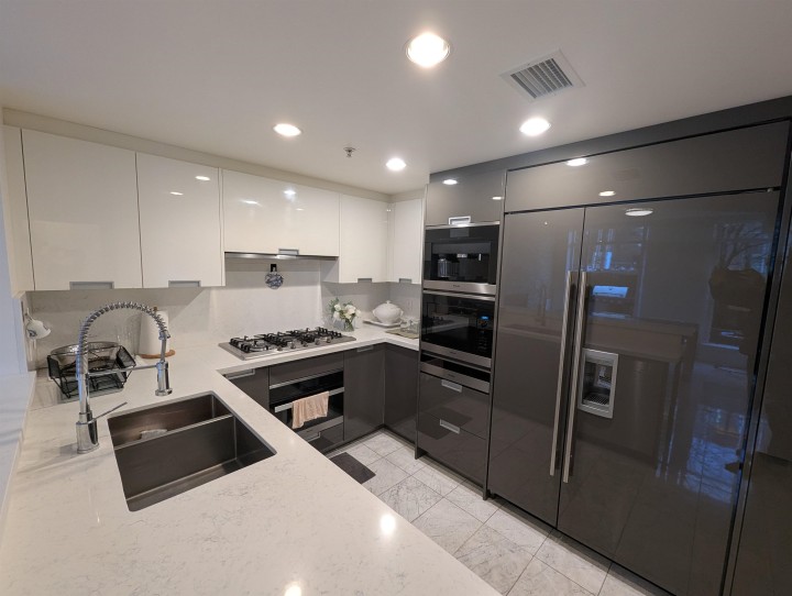 Photo 6 at 1211 W Cordova, Coal Harbour, Vancouver West