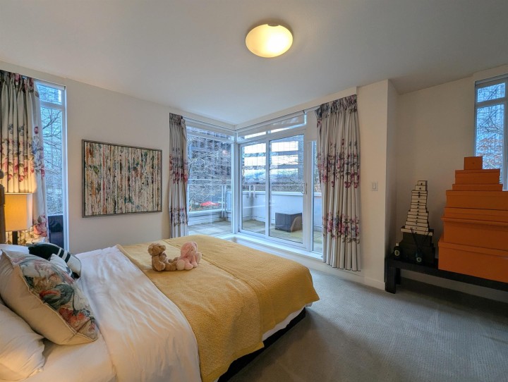 Photo 14 at 1211 W Cordova, Coal Harbour, Vancouver West