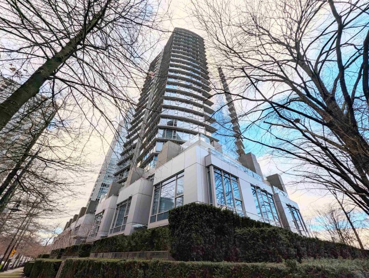 Photo 15 at 1211 W Cordova, Coal Harbour, Vancouver West