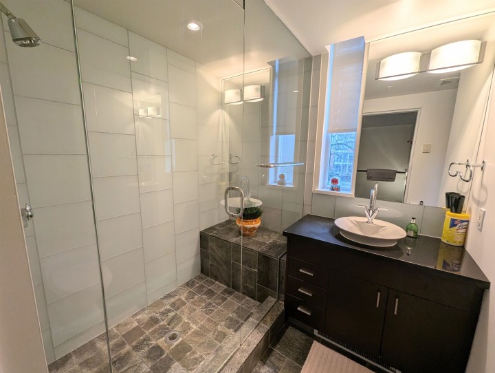 Photo 11 at 1211 W Cordova, Coal Harbour, Vancouver West