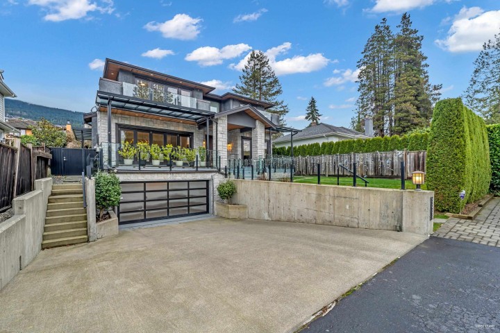 Photo 3 at 2227 Haywood Avenue, Dundarave, West Vancouver