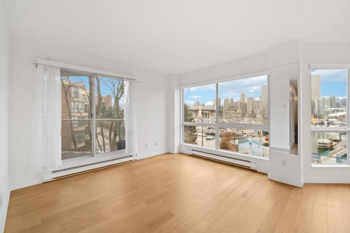 Photo 2 at 406 - 1510 W 1st Avenue, False Creek, Vancouver West