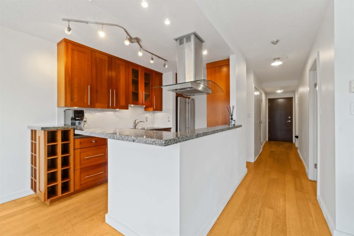 Photo 7 at 406 - 1510 W 1st Avenue, False Creek, Vancouver West