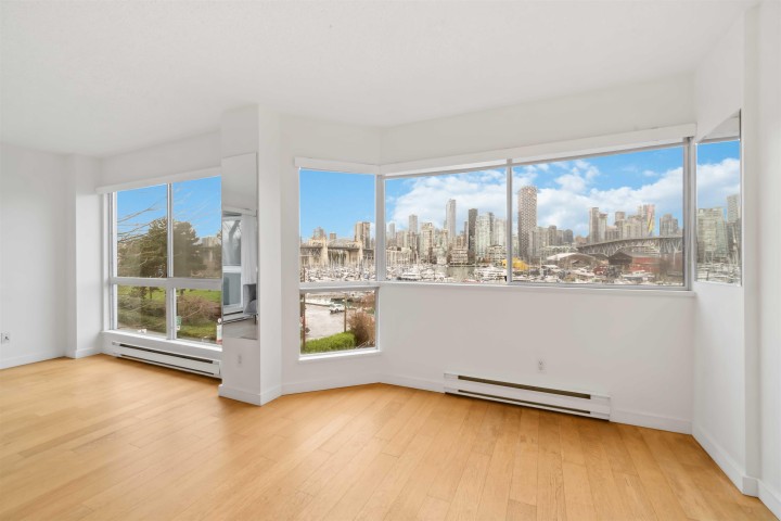 Photo 3 at 406 - 1510 W 1st Avenue, False Creek, Vancouver West