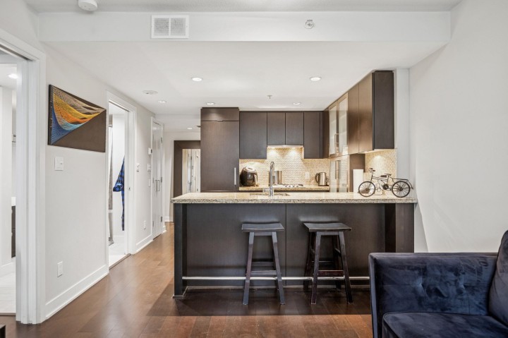 Photo 2 at 301 - 1055 Richards Street, Downtown VW, Vancouver West