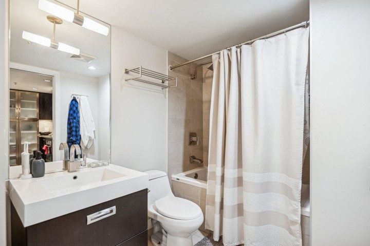 Photo 15 at 301 - 1055 Richards Street, Downtown VW, Vancouver West