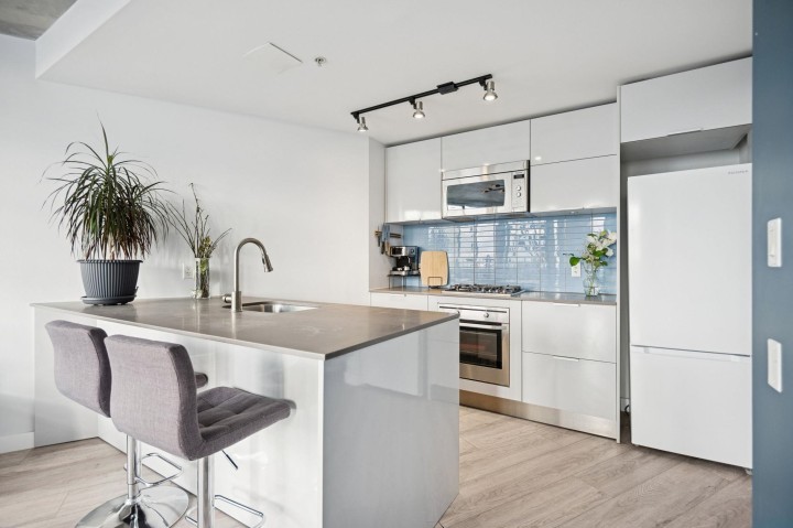 Photo 10 at 3909 - 128 W Cordova Street, Downtown VW, Vancouver West