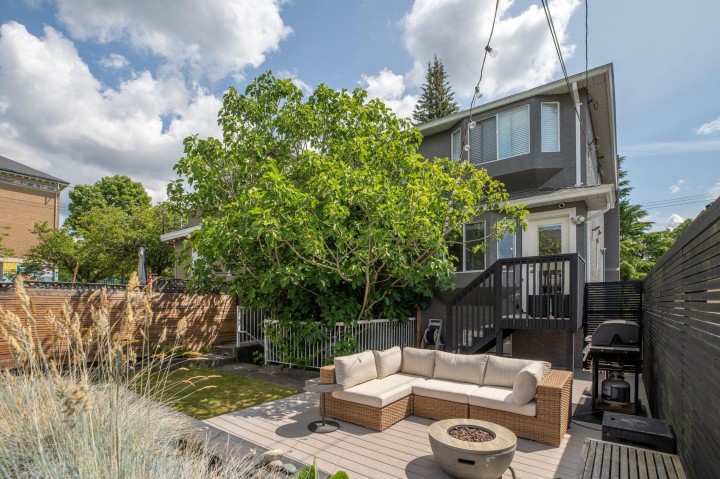 Photo 2 at 5921 Ontario Street, Oakridge VW, Vancouver West