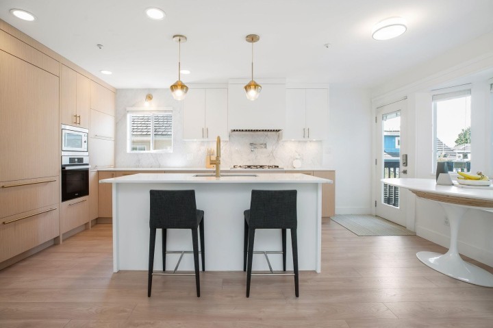 Photo 6 at 5921 Ontario Street, Oakridge VW, Vancouver West