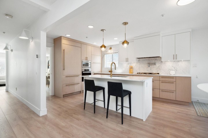 Photo 7 at 5921 Ontario Street, Oakridge VW, Vancouver West