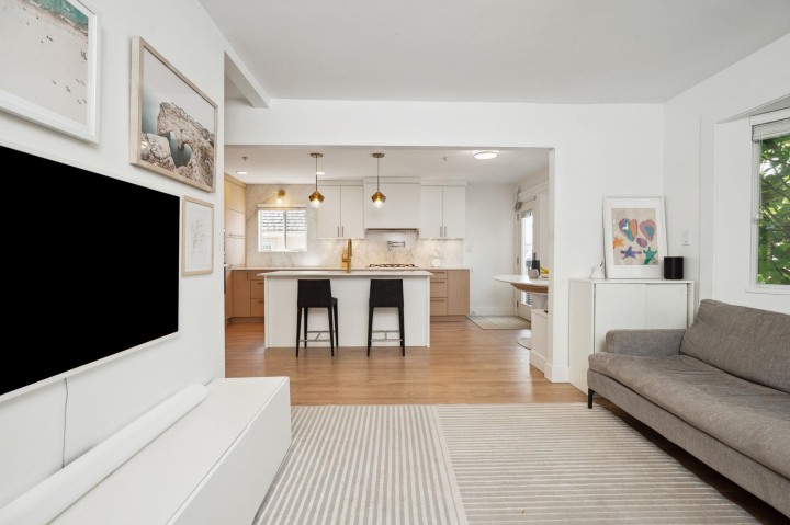 Photo 3 at 5921 Ontario Street, Oakridge VW, Vancouver West