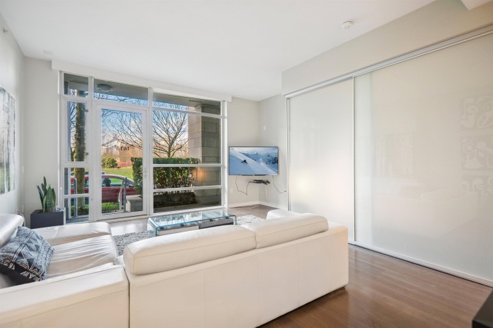 Photo 10 at 1618 Columbia Street, False Creek, Vancouver West