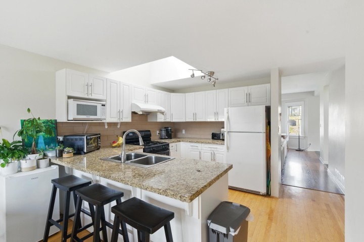 Photo 9 at 2968 W 20th Avenue, Arbutus, Vancouver West