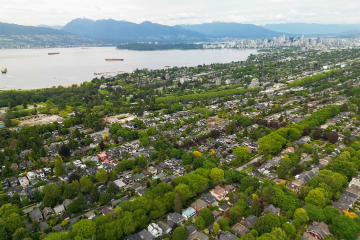 Photo 36 at 4138 W 13th Avenue, Point Grey, Vancouver West