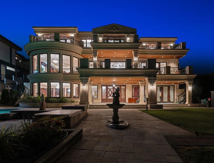 Photo 4 at 1327 Chartwell Drive, Chartwell, West Vancouver