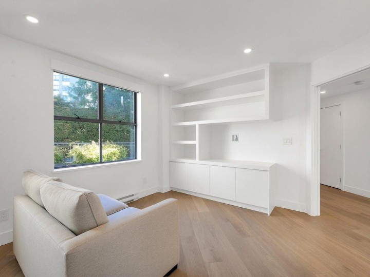 Photo 20 at 203 - 2190 Argyle Avenue, Dundarave, West Vancouver