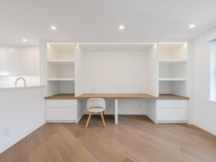 Photo 18 at 203 - 2190 Argyle Avenue, Dundarave, West Vancouver