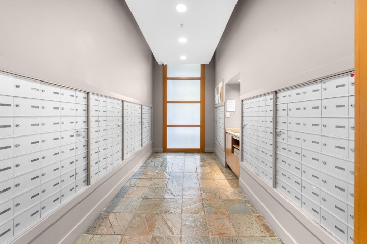 Photo 28 at 502 - 909 Mainland Street, Yaletown, Vancouver West