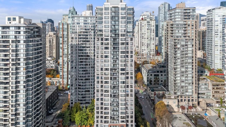 Photo 30 at 502 - 909 Mainland Street, Yaletown, Vancouver West