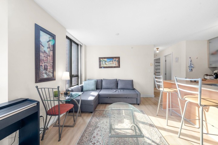 Photo 11 at 502 - 909 Mainland Street, Yaletown, Vancouver West