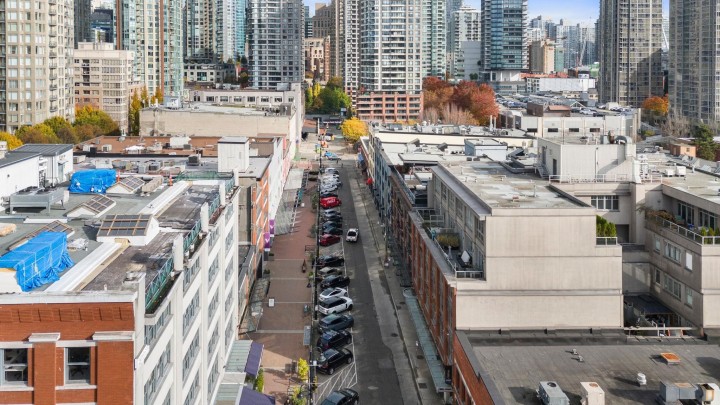 Photo 35 at 502 - 909 Mainland Street, Yaletown, Vancouver West