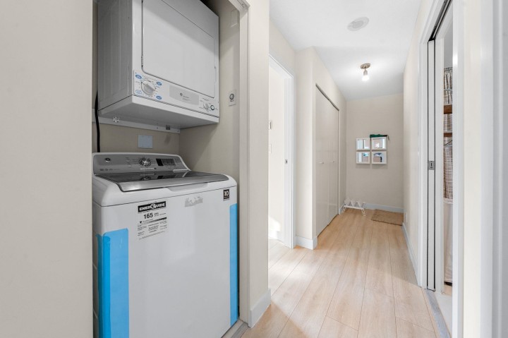 Photo 25 at 502 - 909 Mainland Street, Yaletown, Vancouver West