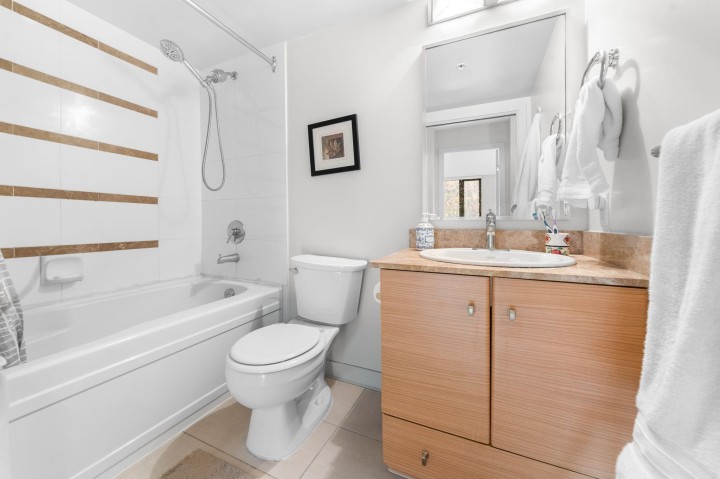 Photo 21 at 502 - 909 Mainland Street, Yaletown, Vancouver West