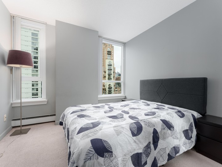 Photo 9 at 1306 - 388 Drake Street, Yaletown, Vancouver West