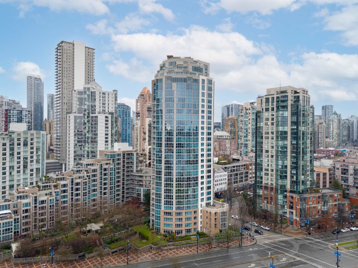 Photo 21 at 1306 - 388 Drake Street, Yaletown, Vancouver West