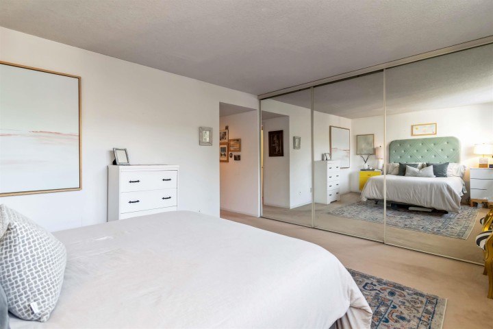 Photo 13 at 802 - 1455 Duchess Avenue, Ambleside, West Vancouver