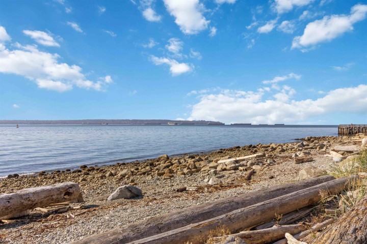 Photo 29 at 802 - 1455 Duchess Avenue, Ambleside, West Vancouver