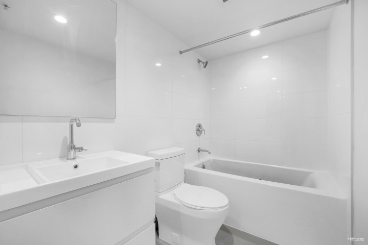 Photo 12 at 1805 - 1133 Hornby Street, Downtown VW, Vancouver West