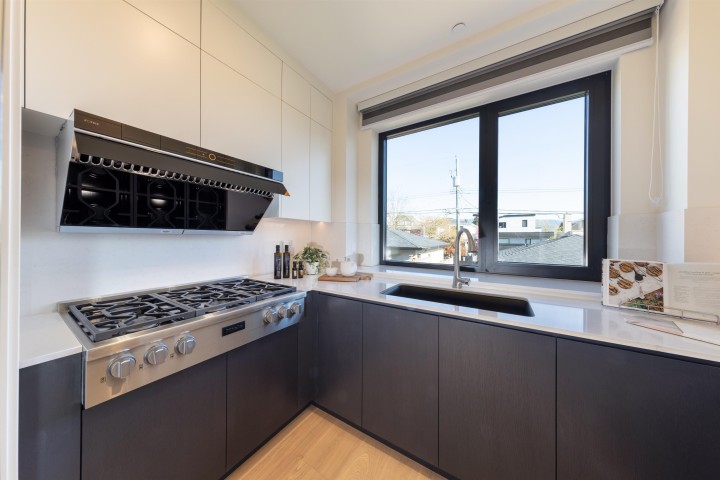 Photo 15 at 4039 W 11th Avenue, Point Grey, Vancouver West