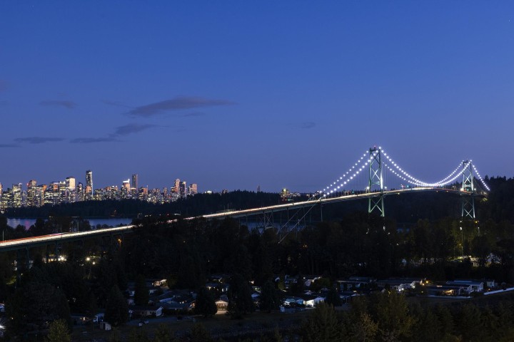 Photo 3 at 19A - 328 Taylor Way, Park Royal, West Vancouver