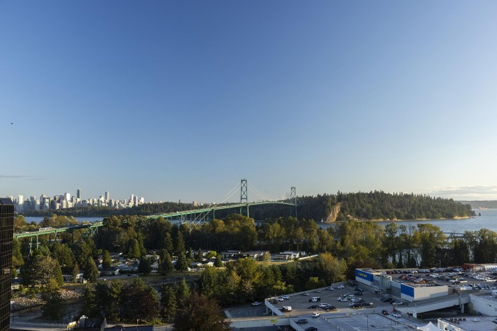 Photo 5 at 19A - 328 Taylor Way, Park Royal, West Vancouver