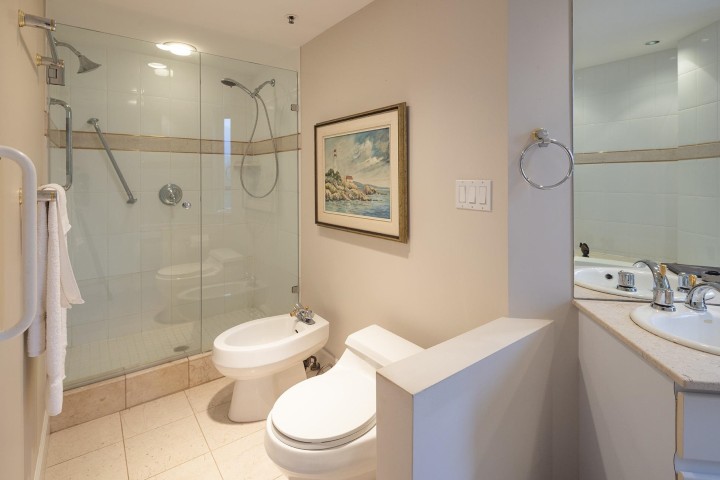 Photo 19 at 19A - 328 Taylor Way, Park Royal, West Vancouver