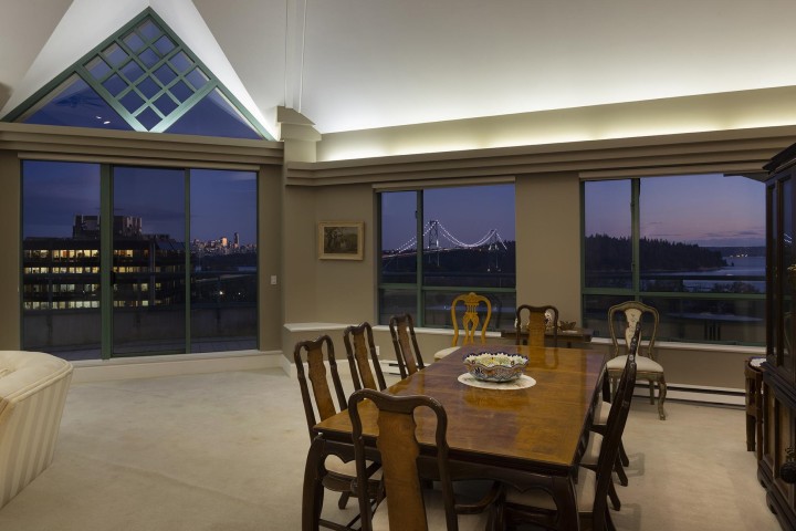 Photo 8 at 19A - 328 Taylor Way, Park Royal, West Vancouver