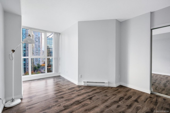 Photo 11 at 1806 - 588 Broughton Street, Coal Harbour, Vancouver West