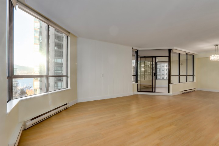 Photo 12 at 701 - 738 Broughton Street, West End VW, Vancouver West