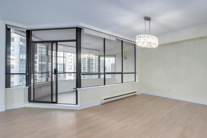 Photo 8 at 701 - 738 Broughton Street, West End VW, Vancouver West