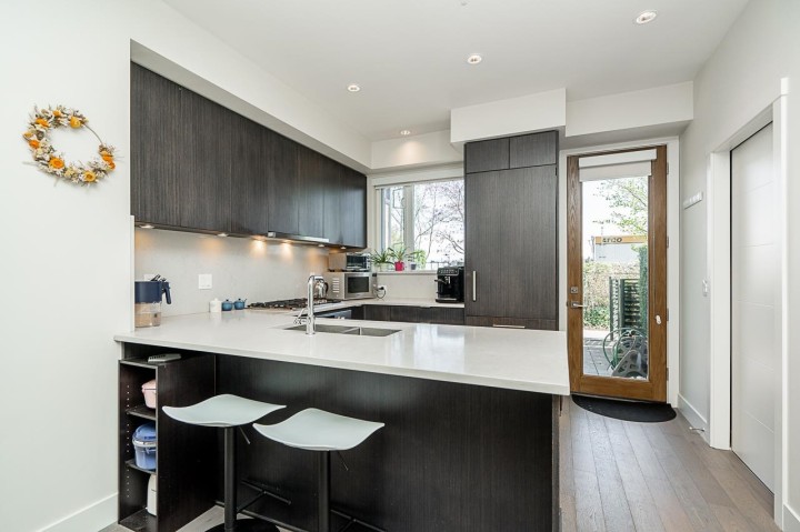 Photo 8 at 5518 Oak Street, Cambie, Vancouver West