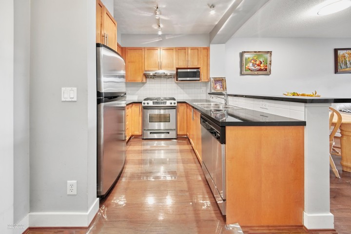 Photo 7 at 212 - 2250 Wesbrook Mall, University VW, Vancouver West