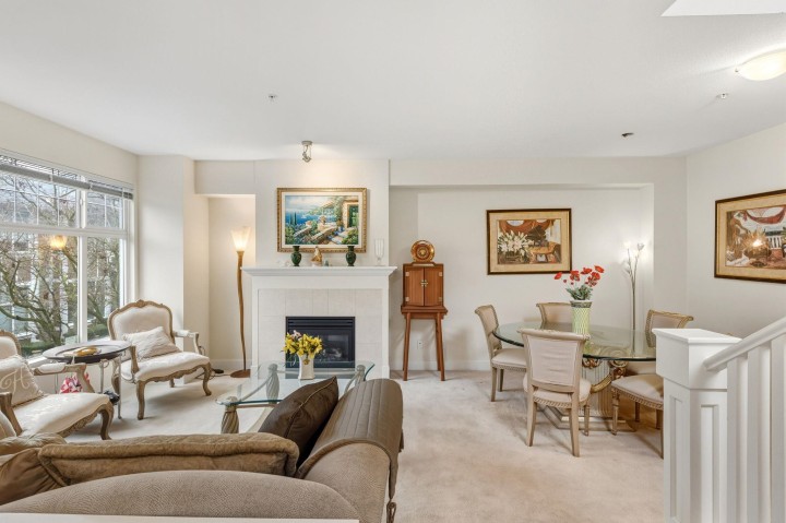 Photo 2 at 979 Westbury Walk, South Cambie, Vancouver West