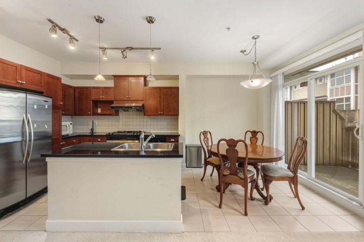 Photo 4 at 979 Westbury Walk, South Cambie, Vancouver West