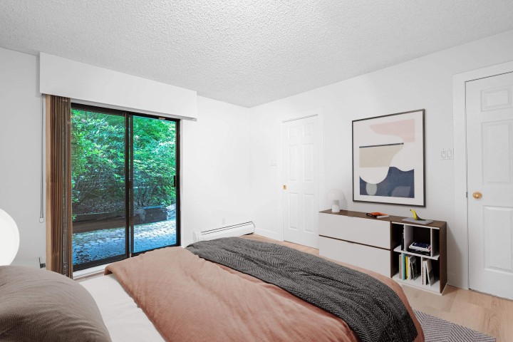 Photo 6 at 102 - 747 17th Street, Ambleside, West Vancouver