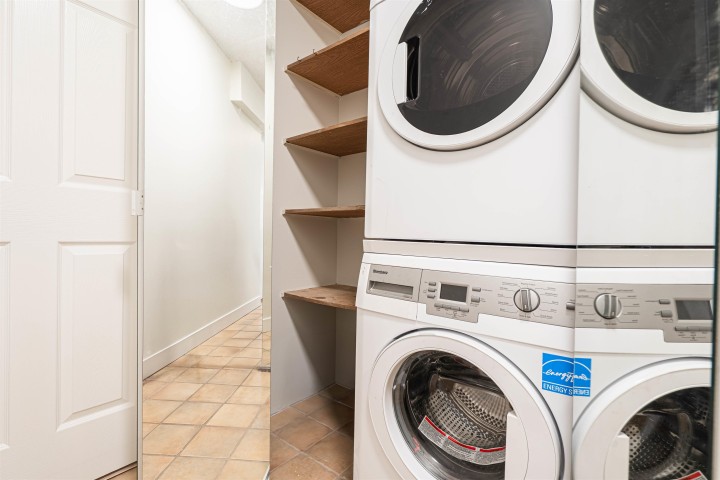 Photo 16 at 102 - 747 17th Street, Ambleside, West Vancouver