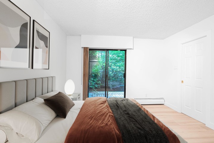 Photo 7 at 102 - 747 17th Street, Ambleside, West Vancouver