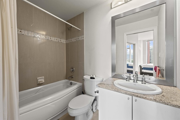 Photo 23 at 1705 - 1211 Melville Street, Coal Harbour, Vancouver West